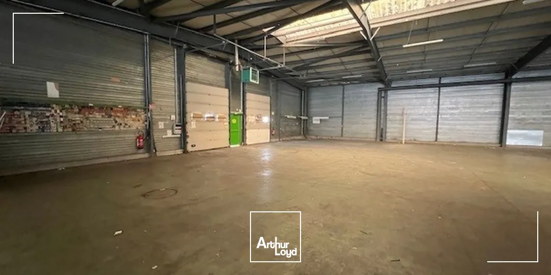 Locaux d'activité & Entrepôts - Vente - TRAPPES - 78190 - 3077-3077 - 7749825