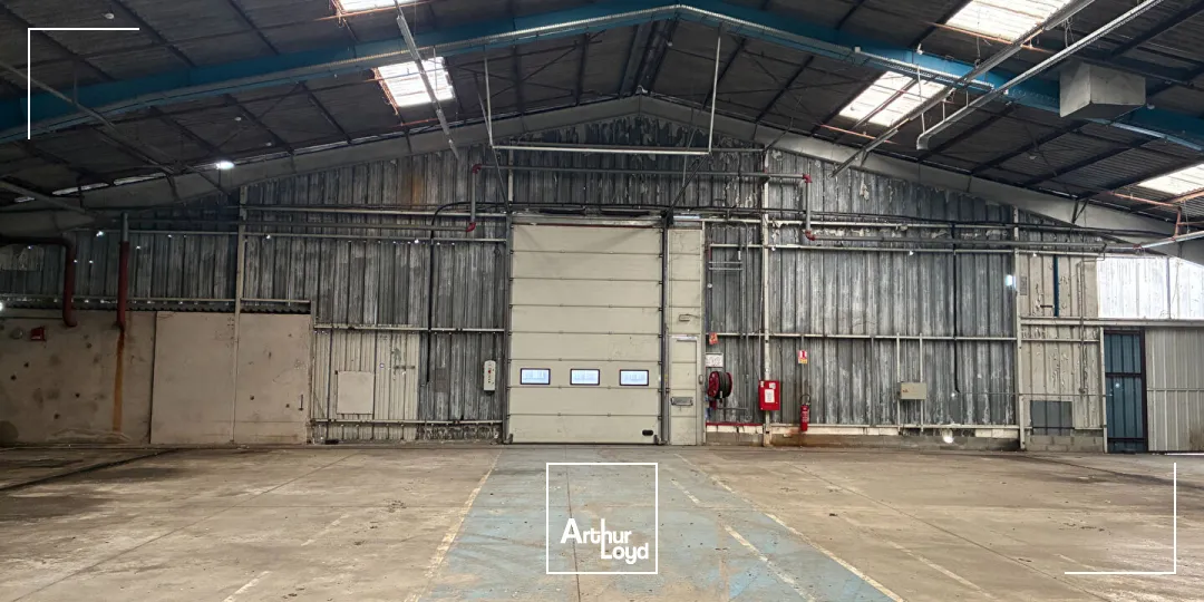 Locaux d'activité & Entrepôts - Location - SAINT SAUVEUR D AUNIS - 17540 - 864-864 - 7750004