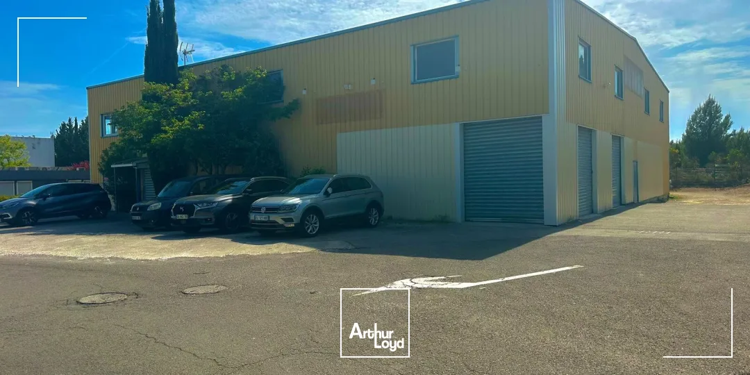 Locaux d'activité & Entrepôts - Location - VELAUX - 13880 - 740-740 - 7750093