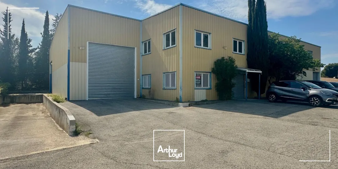 Locaux d'activité & Entrepôts - Location - VELAUX - 13880 - 740-740 - 7750083
