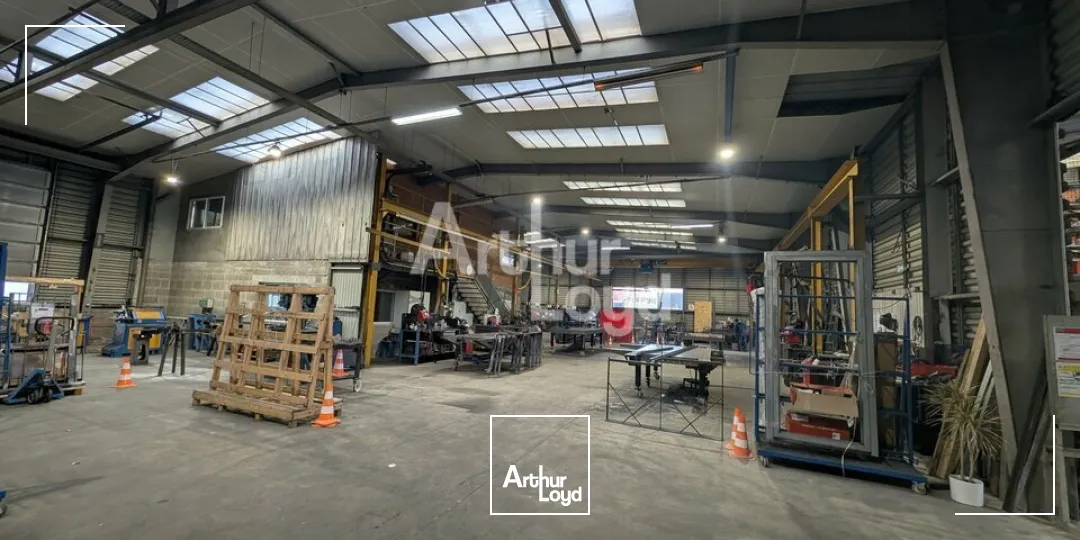 Locaux d'activité & Entrepôts - Vente - GRAND-FOUGERAY - 35390 - 1050-1050 - 7751521
