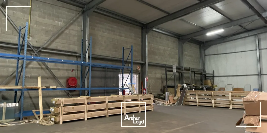 Locaux d'activité & Entrepôts - Location - VILLERS COTTERETS - 02600 - 860-860 - 7752464