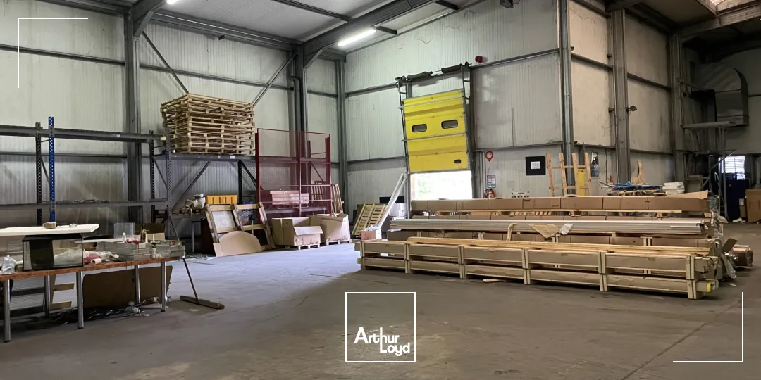 Locaux d'activité & Entrepôts - Location - VILLERS COTTERETS - 02600 - 860-860 - 7752465