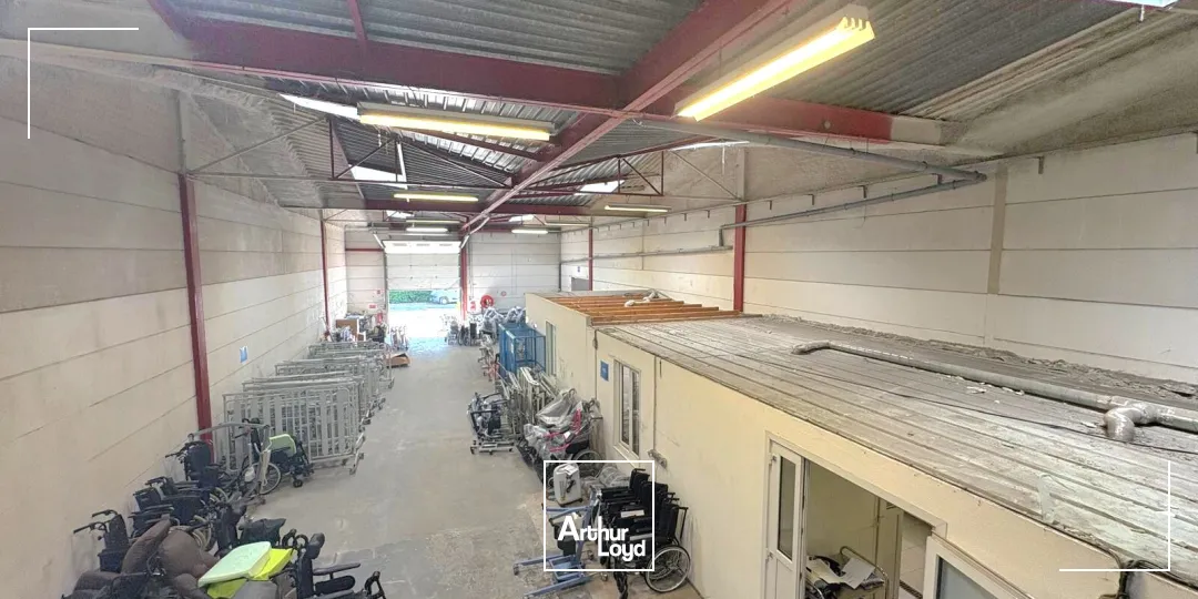 Locaux d'activité & Entrepôts - Location - MARSEILLE - 13011 - 453.75-3357.93 - 7752829