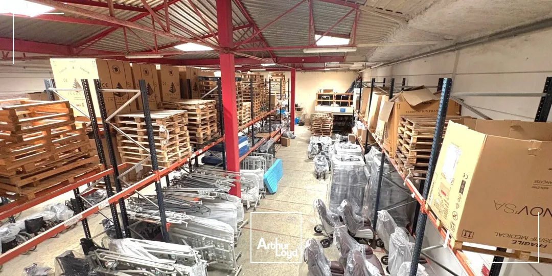 Locaux d'activité & Entrepôts - Location - MARSEILLE - 13011 - 453.75-3357.93 - 7752831