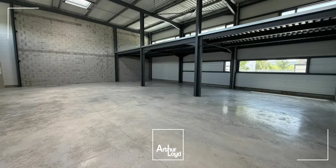 Locaux d'activité & Entrepôts - Vente - VALENCE - 26000 - 133-399 - 7753098