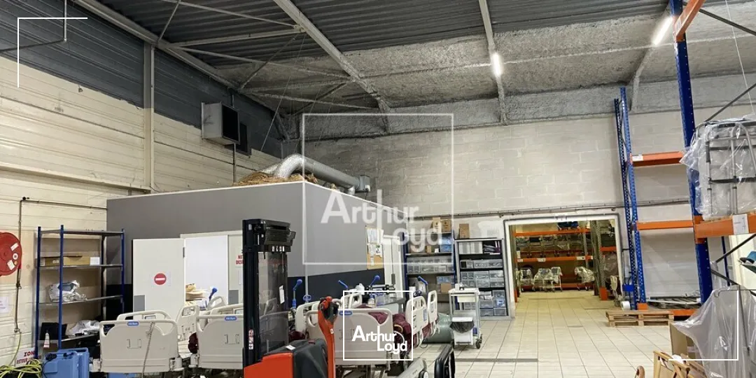 Locaux commerciaux - Location - VILLABÉ - 91100 - 600-1200 - 7753165