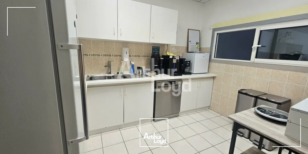 Bureaux - Location - BEAUFORT-EN-ANJOU - 49250 - 300-300 - 7753178