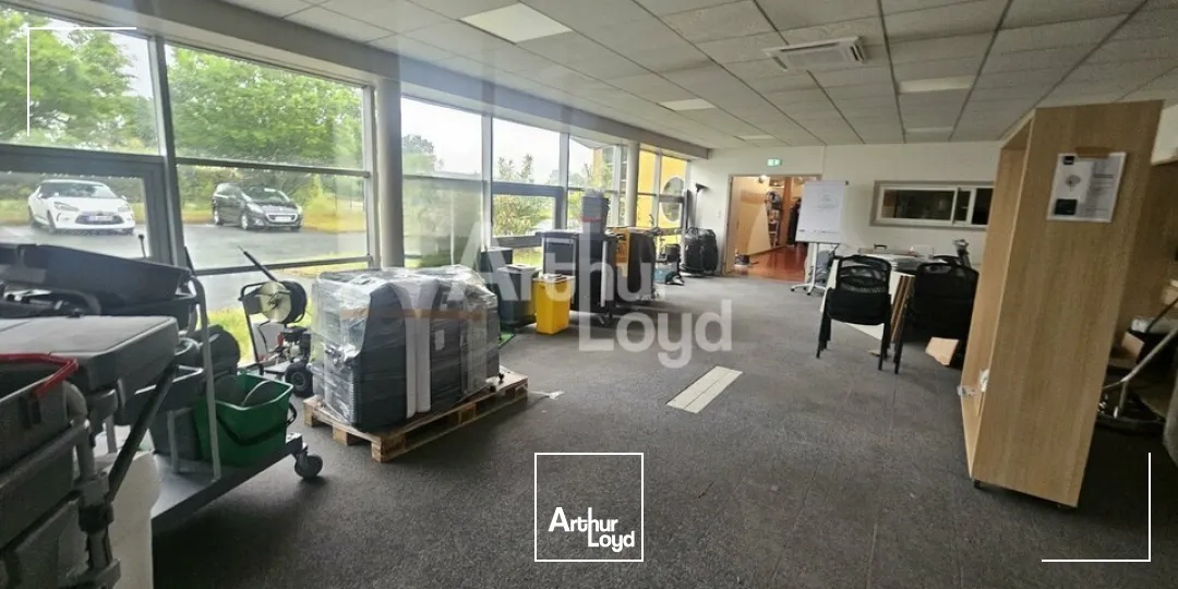 Bureaux - Location - BEAUFORT-EN-ANJOU - 49250 - 300-300 - 7753179