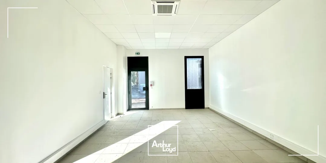Locaux d'activité & Entrepôts - Location - BOUC BEL AIR - 13320 - 299.83-899.61 - 7753264
