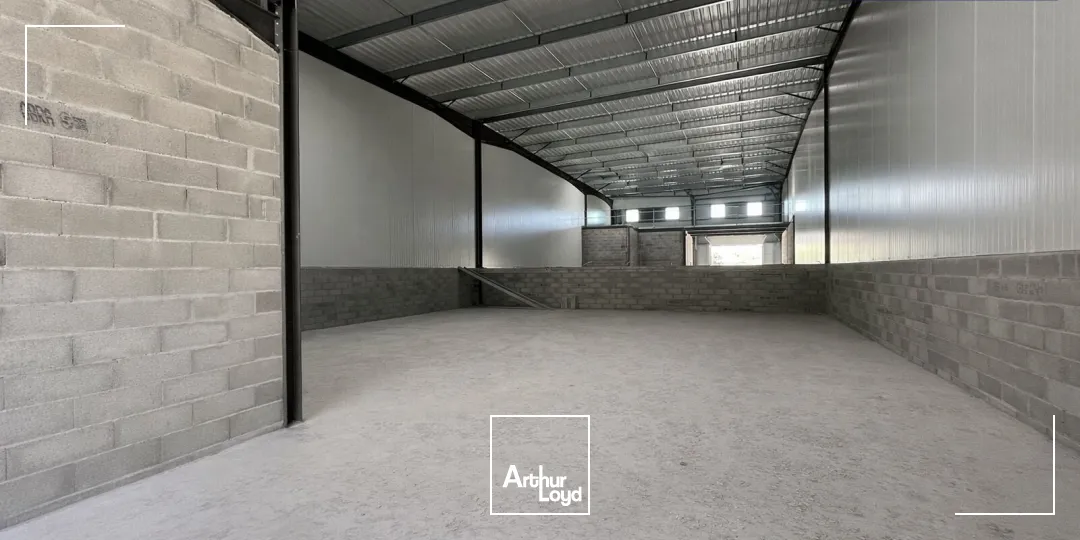 Locaux d'activité & Entrepôts - Location - BOUC BEL AIR - 13320 - 299.83-899.61 - 7753263