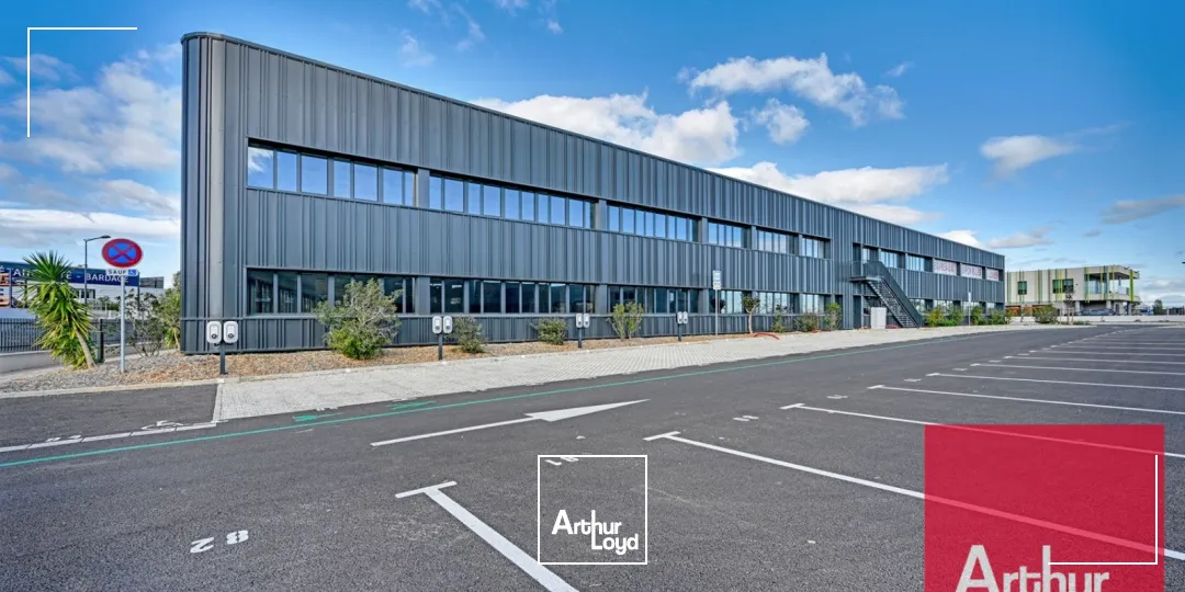 Bureaux - Location - MAUGUIO - 34130 - 588.97-3265.61 - 7753285