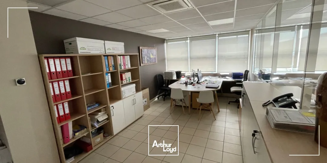 Locaux d'activité & Entrepôts - Location - BEAUVAIS - 60000 - 300-300 - 7753475