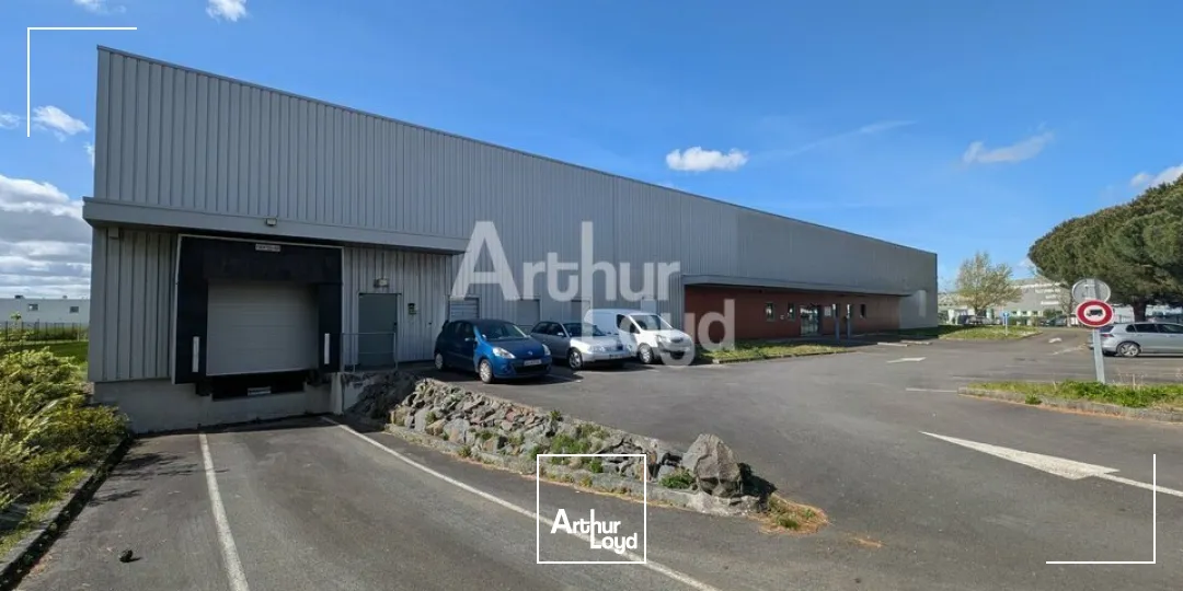 Locaux d'activité & Entrepôts - Location - LA MÉZIÈRE - 35520 - 2640-2640 - 7754080