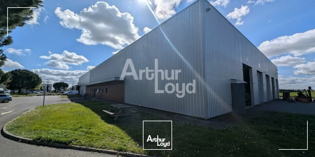 Locaux d'activité & Entrepôts - Location - LA MÉZIÈRE - 35520 - 2640-2640 - 7754081