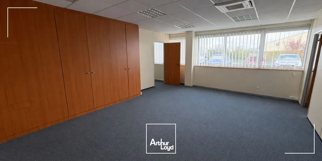 Locaux d'activité & Entrepôts - Location - SAINT JEAN DE LA RUELLE - 45140 - 467-467 - 7754330