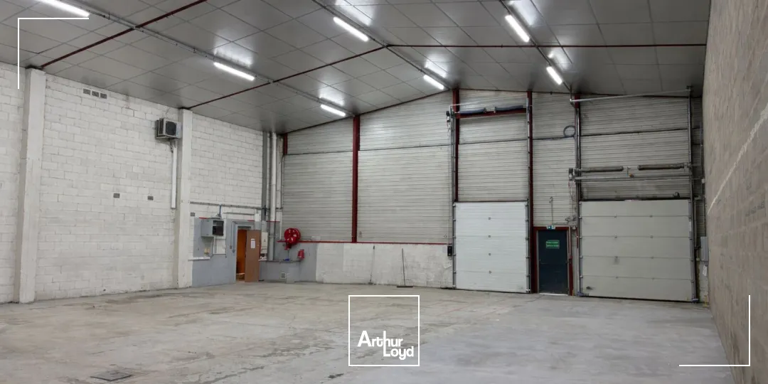 Locaux d'activité & Entrepôts - Location - SAINT JEAN DE LA RUELLE - 45140 - 467-467 - 7754334