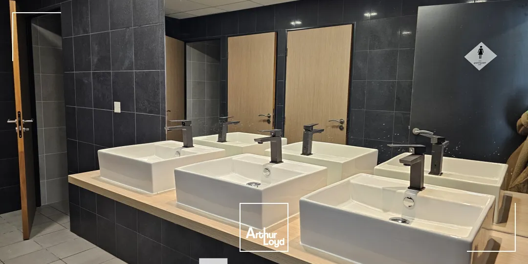 Bureaux - Location - VILLEURBANNE - 69100 - 326.3-326.3 - 7754680
