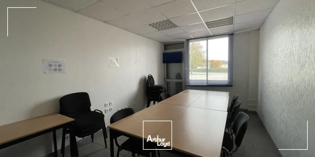 Bureaux - Location - PONT AUDEMER - 27500 - 146.86-146.86 - 7755071