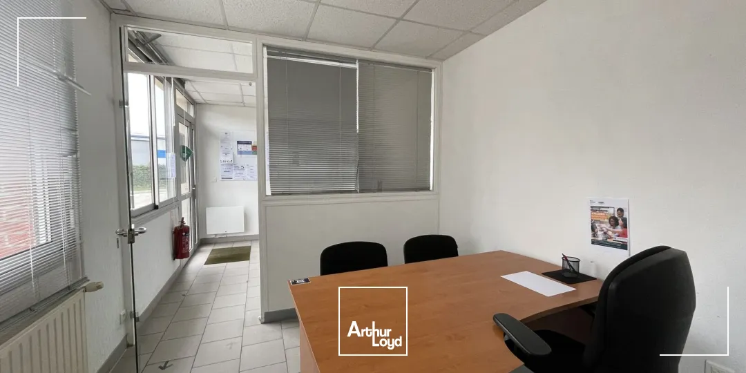 Bureaux - Location - PONT AUDEMER - 27500 - 146.86-146.86 - 7755068