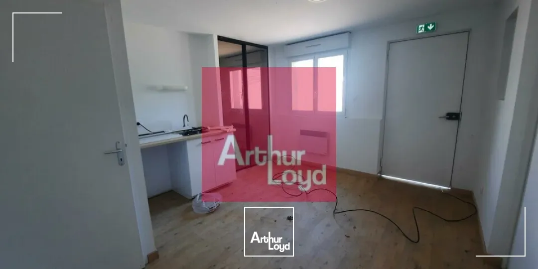Locaux d'activité & Entrepôts - Location - AUBIÈRE - 63170 - 300-300 - 7756385