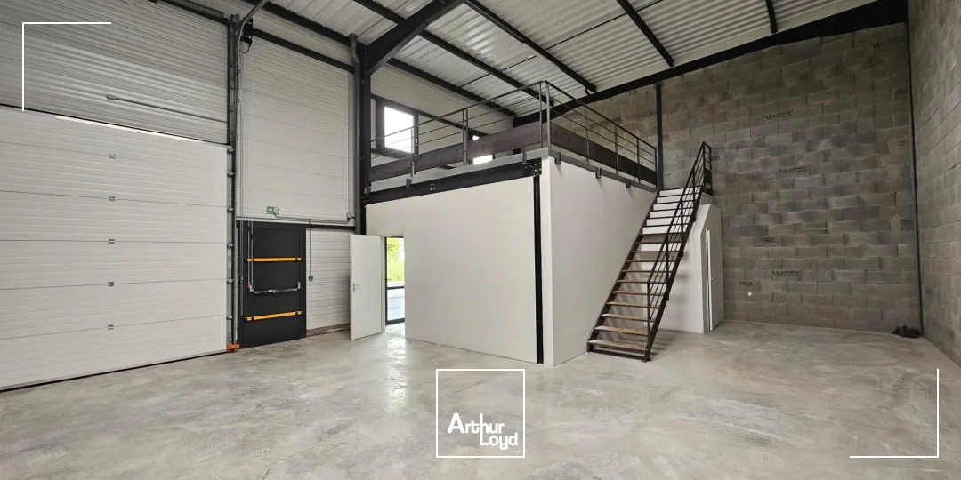 Locaux d'activité & Entrepôts - Location - RIORGES - 42153 - 138-138 - 7757058
