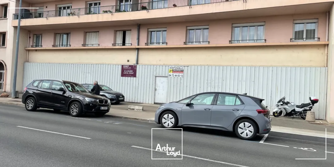 Locaux commerciaux - Vente - LE COTEAU - 42120 - 550-550 - 7757105