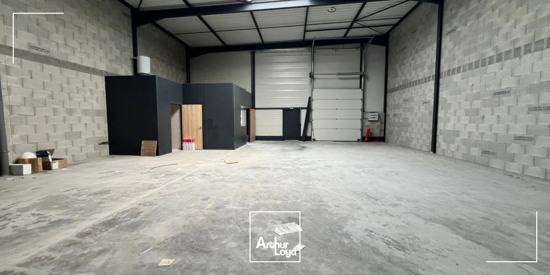 Locaux d'activité & Entrepôts - Location - SAVIGNEUX - 42600 - 186-186 - 7757275