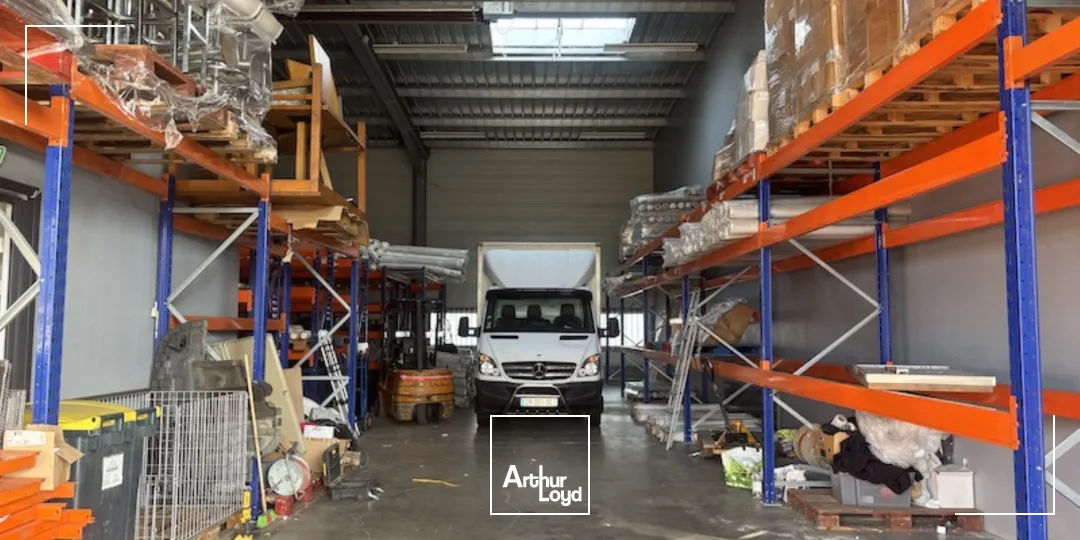 Locaux d'activité & Entrepôts - Location - SAINT CHAMOND - 42400 - 300-300 - 7757301