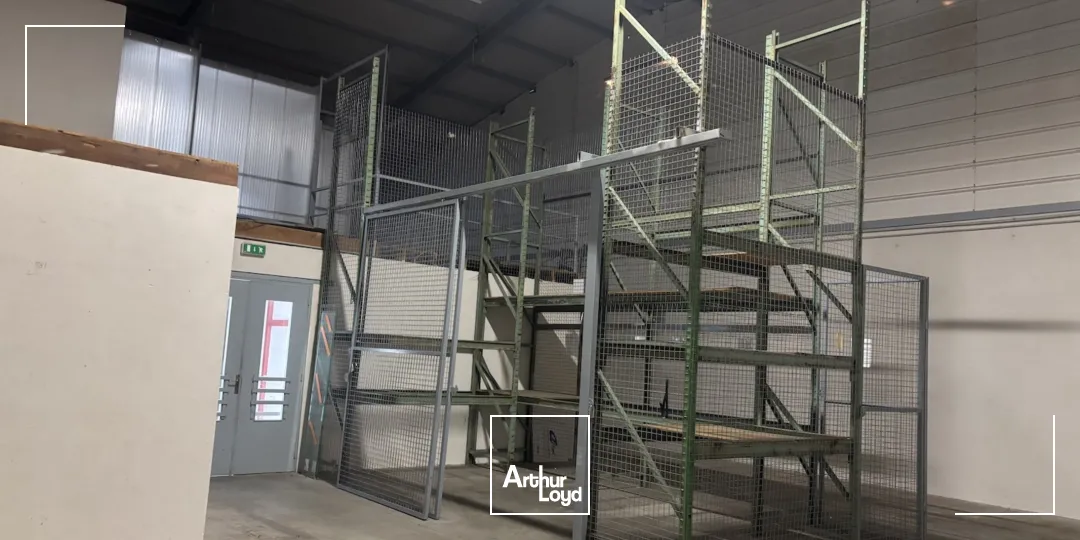 Locaux d'activité & Entrepôts - Location - VILLARS - 42390 - 300-300 - 7757347