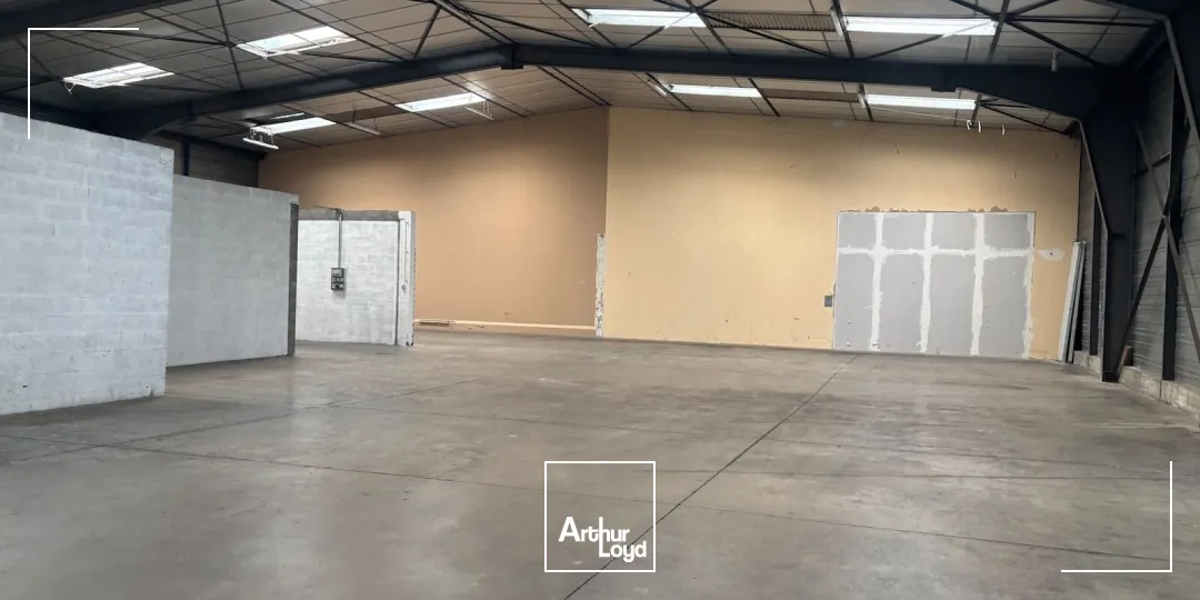 Locaux d'activité & Entrepôts - Location - SAINT ETIENNE - 42000 - 900-900 - 7757392