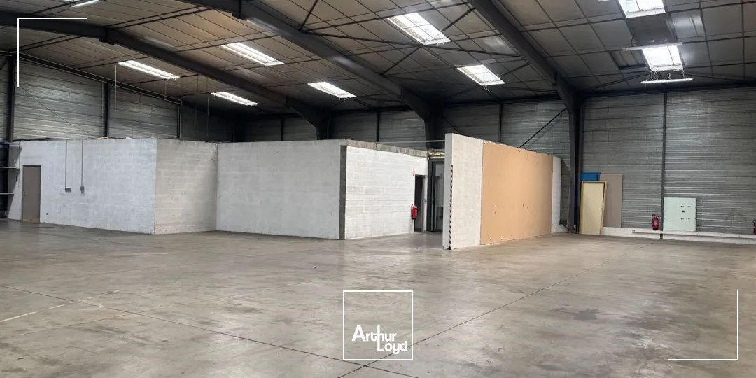 Locaux d'activité & Entrepôts - Location - SAINT ETIENNE - 42000 - 900-900 - 7757395