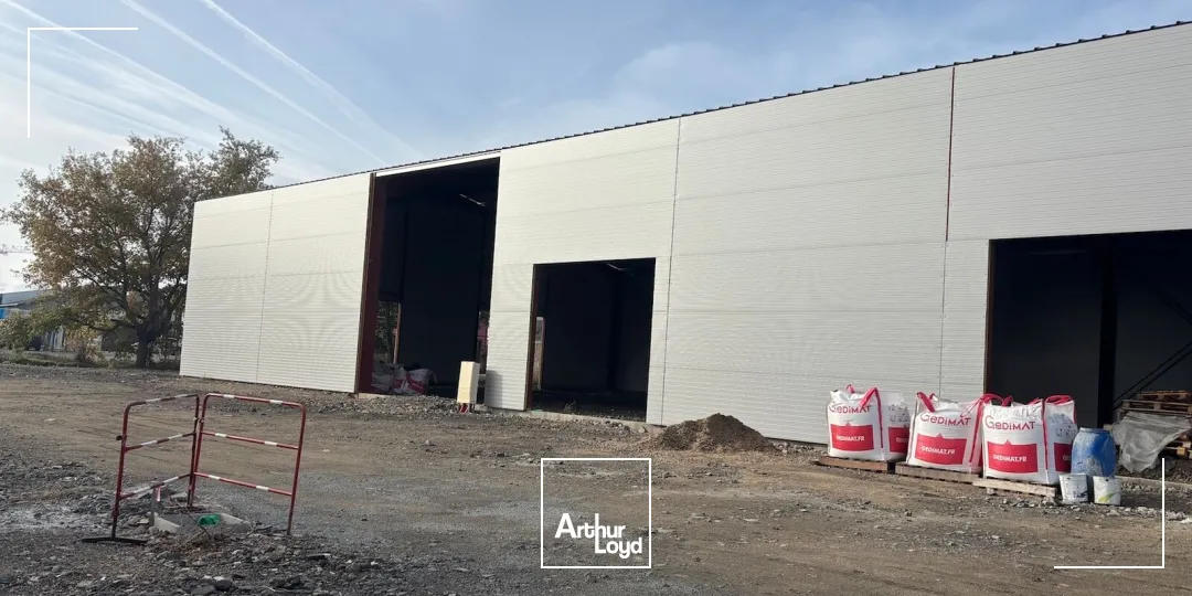 Locaux d'activité & Entrepôts - Vente - SAVIGNEUX - 42600 - 792-792 - 7757454