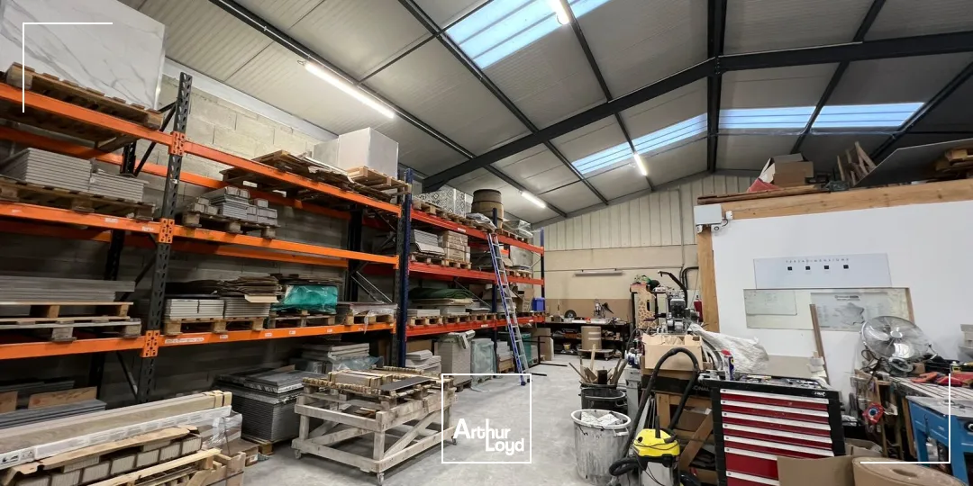 Locaux d'activité & Entrepôts - Location - SAINT LEGER SUR ROANNE - 42155 - 295-295 - 7757519