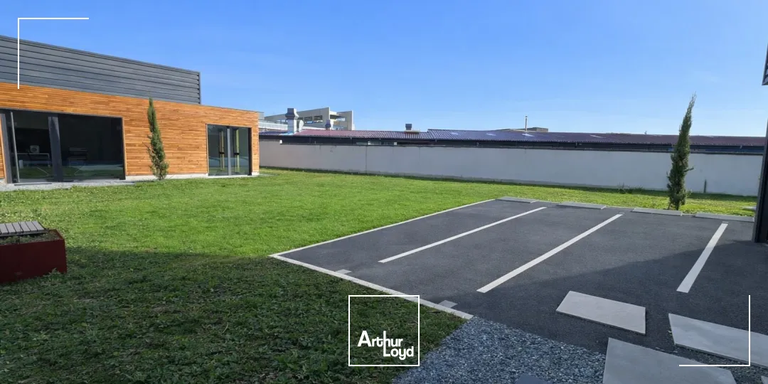 Locaux commerciaux - Vente - ROANNE - 42300 - 240-575 - 7757539