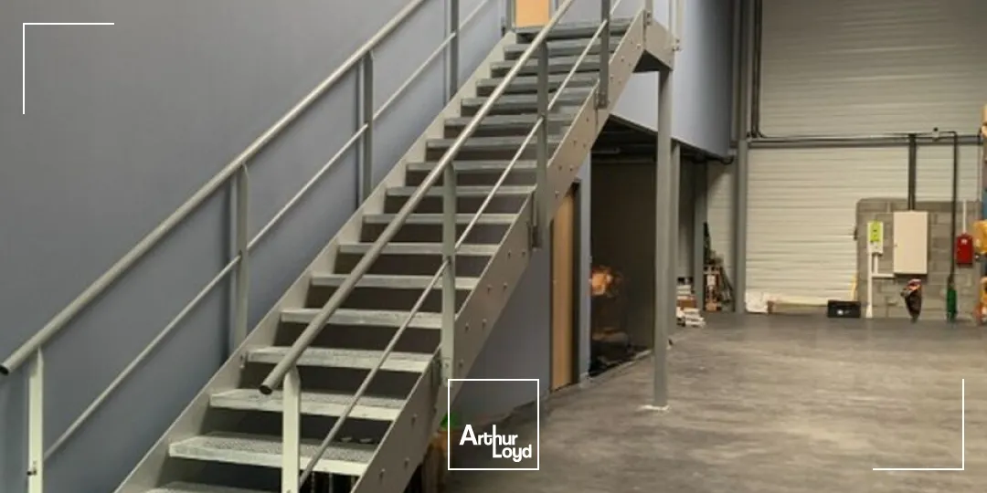 Locaux d'activité & Entrepôts - Vente - LE COTEAU - 42120 - 360-360 - 7757545