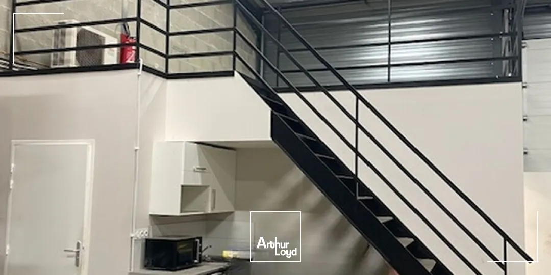 Locaux d'activité & Entrepôts - Vente - ROCHE LA MOLIERE - 42230 - 215-215 - 7757634