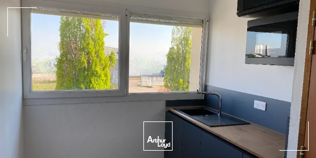 Bureaux - Location - SAINT JUST SAINT RAMBERT - 42170 - 100-100 - 7757745