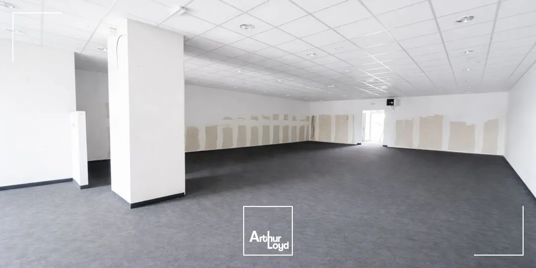 Locaux commerciaux - Location - FEURS - 42110 - 305-305 - 7757757