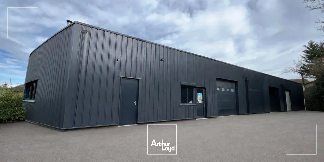 Locaux d'activité & Entrepôts - Vente - SAINT VICTOR SUR RHINS - 42630 - 790-790 - 7757770