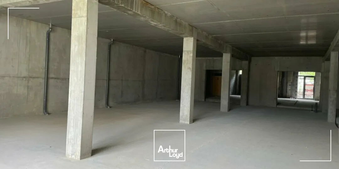 Locaux commerciaux - Vente - LA ROCHE SUR YON - 85000 - 357.83-357.83 - 7758106