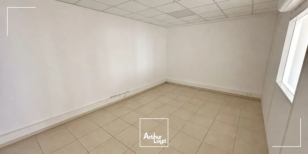 Bureaux - Location - MEYREUIL - 13590 - 51-157 - 7758165