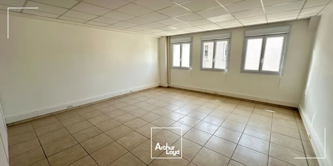 Bureaux - Location - MEYREUIL - 13590 - 51-157 - 7758166