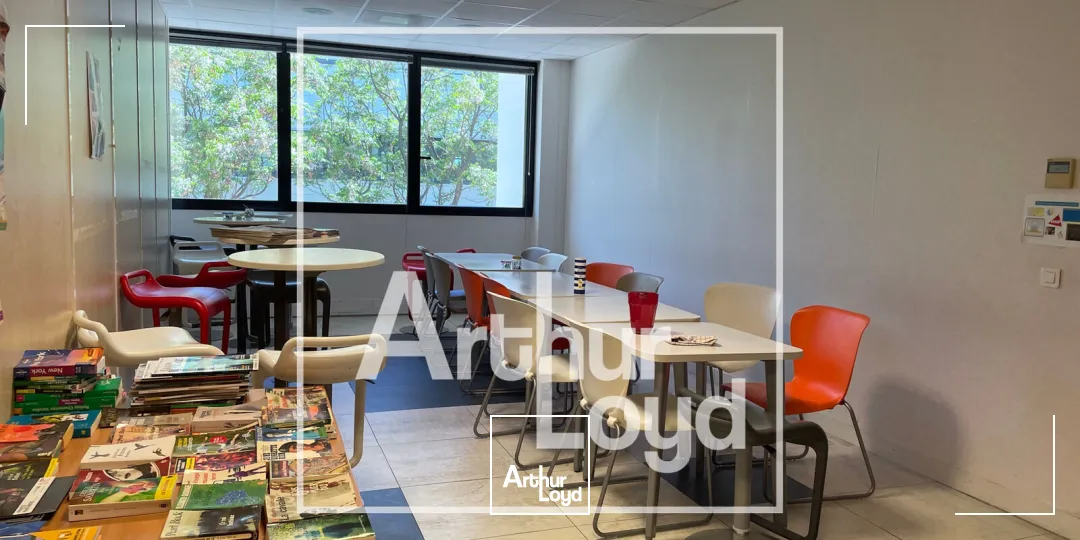 Bureaux - Location - PEROLS - 34470 - 257.79-2210.72 - 7758225