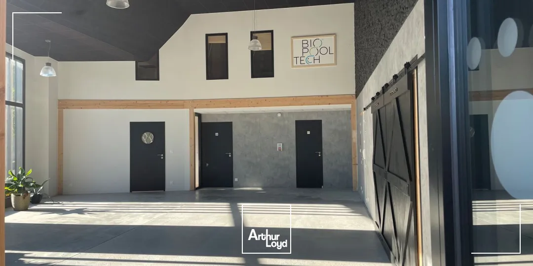 Locaux d'activité & Entrepôts - Location - SAINT AVE - 56890 - 225-225 - 7758308