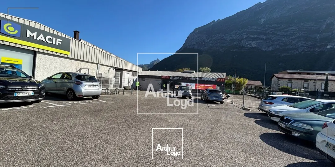 Locaux d'activité & Entrepôts - Location - SAINT EGREVE - 38120 - 343-343 - 7758405