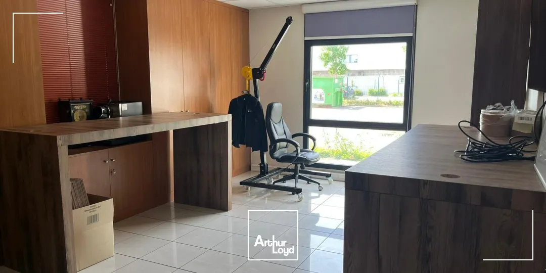 Locaux d'activité & Entrepôts - Location - SARTROUVILLE - 78500 - 3087.7-3087.7 - 7758570