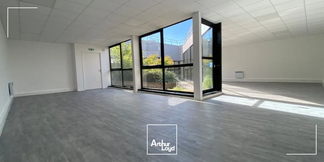 Locaux d'activité & Entrepôts - Location - VILLEBON SUR YVETTE - 91140 - 567-567 - 7758702