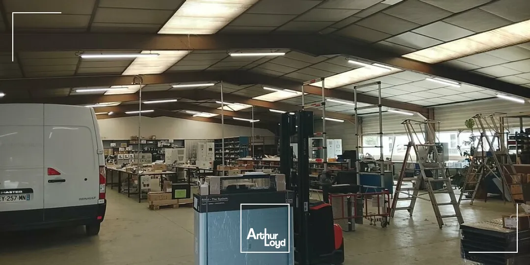 Locaux d'activité & Entrepôts - Location - CRISSEY - 71530 - 1200-1200 - 7758944