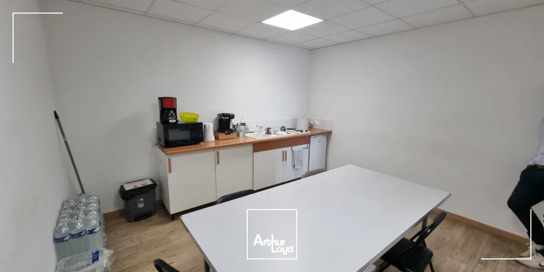 Locaux d'activité & Entrepôts - Location - POITIERS - 86000 - 258-258 - 7759026